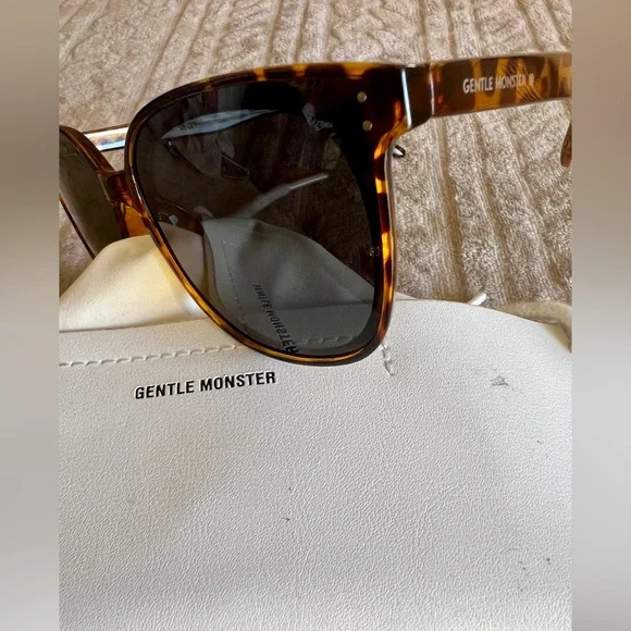Gentle Monster my Ma polarized sunglasses - Picture 12 of 12